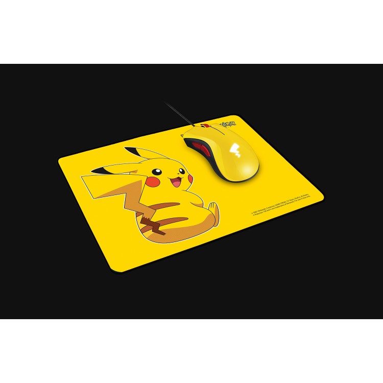 Razer DeathAdder Essential Razer Goliathus Speed Pikachu Limited